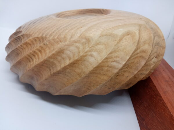 bol artisanal sculpté en frêne  24cm – Image 3