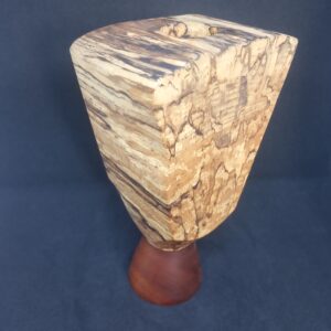 Vase en hêtre échauffé