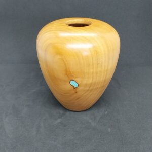 Vase forme creuse en merisier