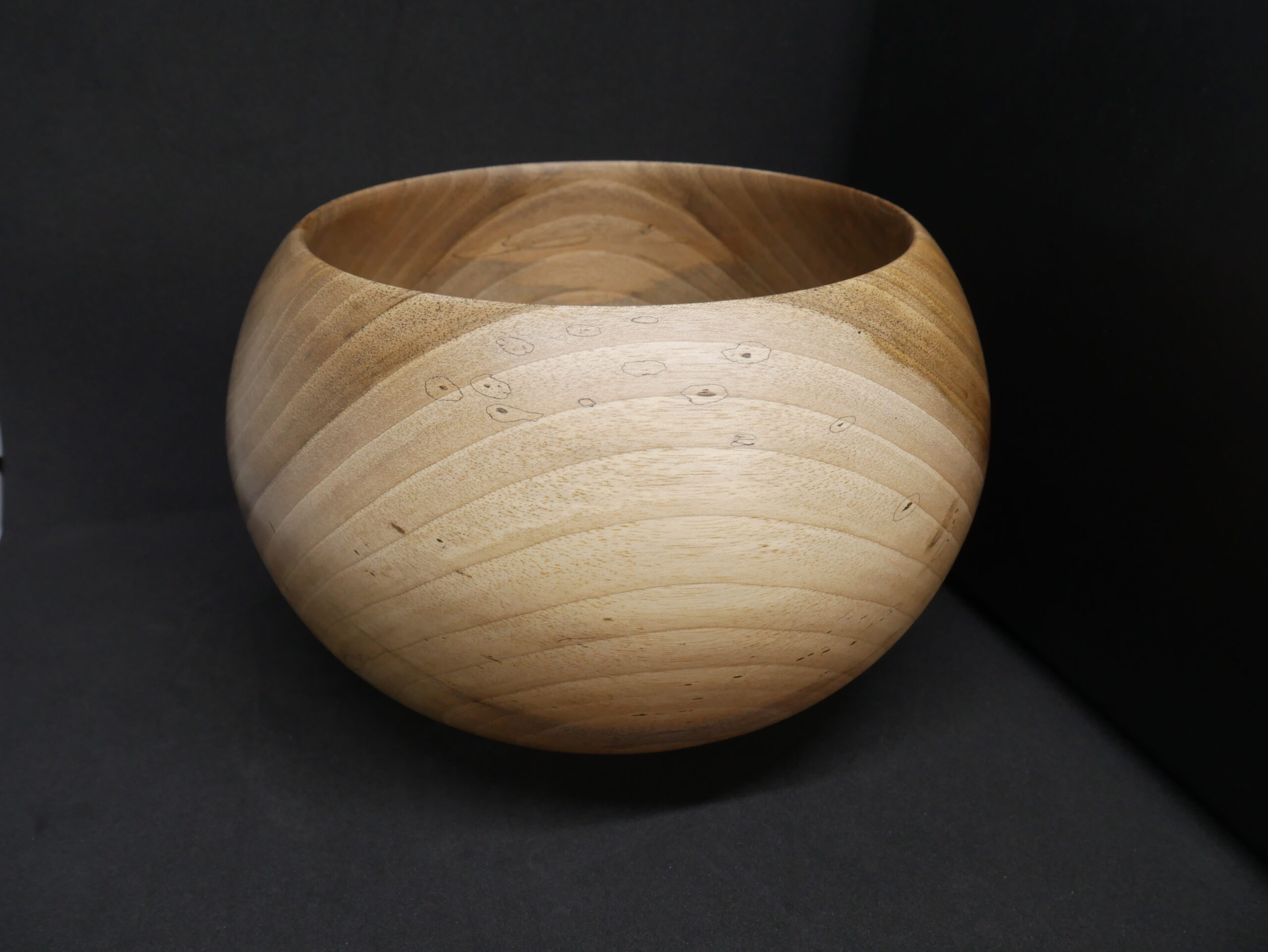 bol en noyer haut et rond