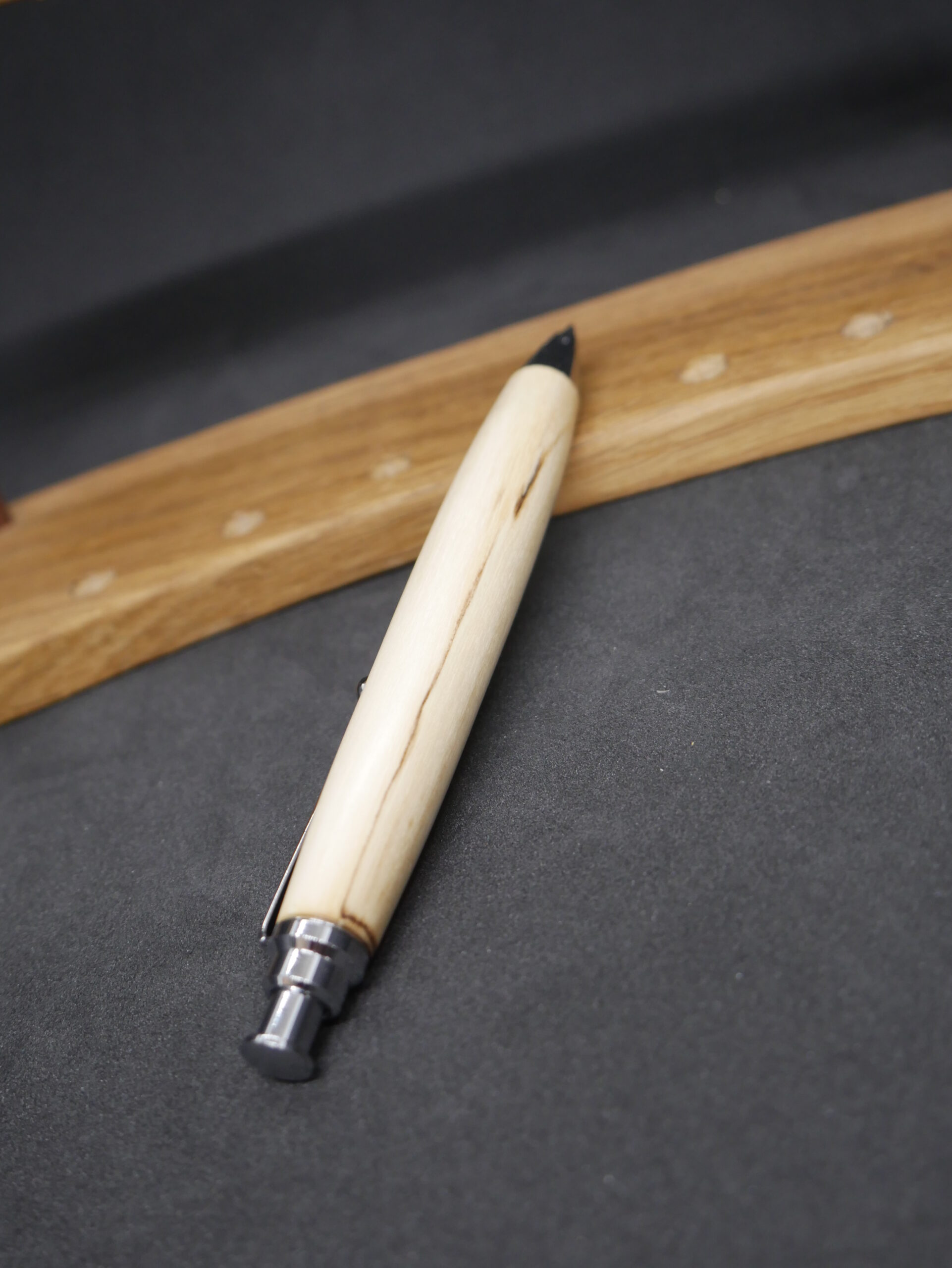 Porte mine 3mm en peuplier échauffé – Image 4